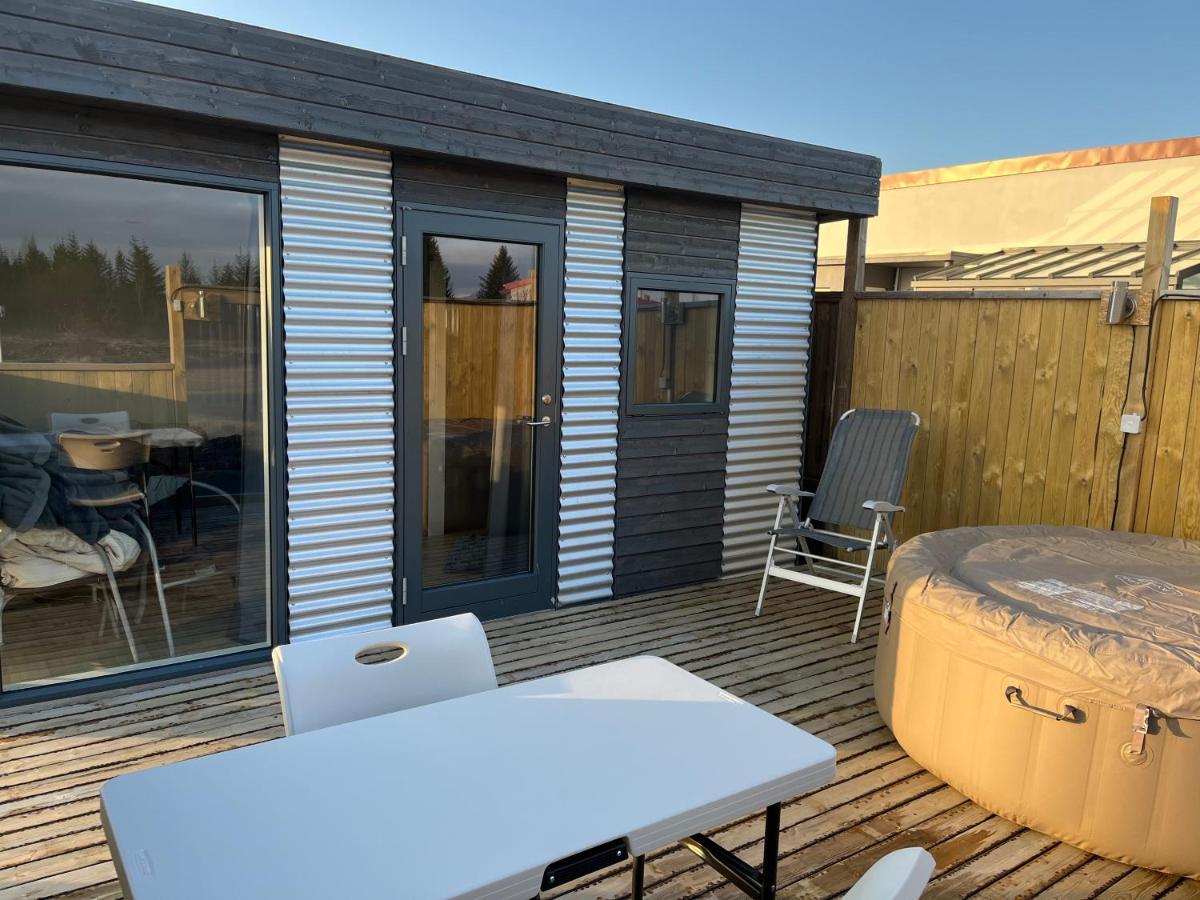Adorable Tiny House In Reykjavik Villa ภายนอก รูปภาพ